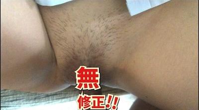 FC2-PPV-4572232 完全素人/潮吹我在她剃光的阴户上尝试了各种东西 - 她是如此听话，她接受了一切⤴2连续体内射精