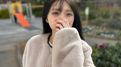 FC2-PPV-4708246 身高148cm的娇小玲珑的OL，恳求中出！白皙柔嫩的肌肤和纤细的身材，被猛烈的活塞运动逼到高潮的视频
